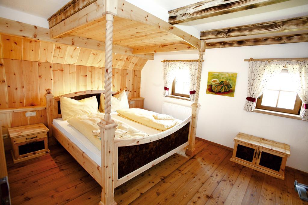 Familienhotel Petschnighof Diex Exteriör bild