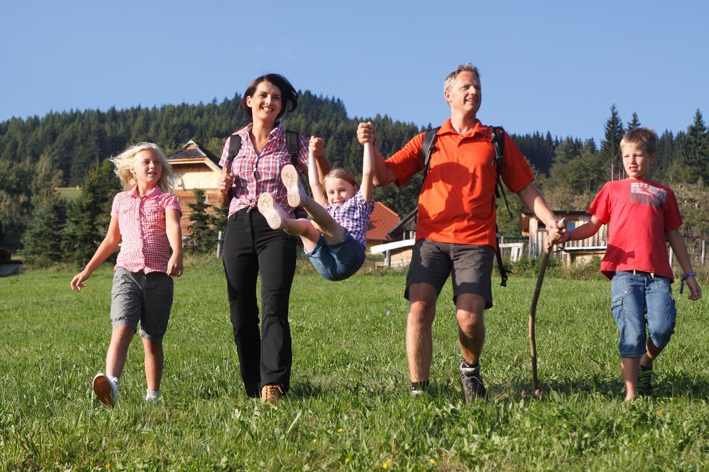 Familienhotel Petschnighof Diex Exteriör bild